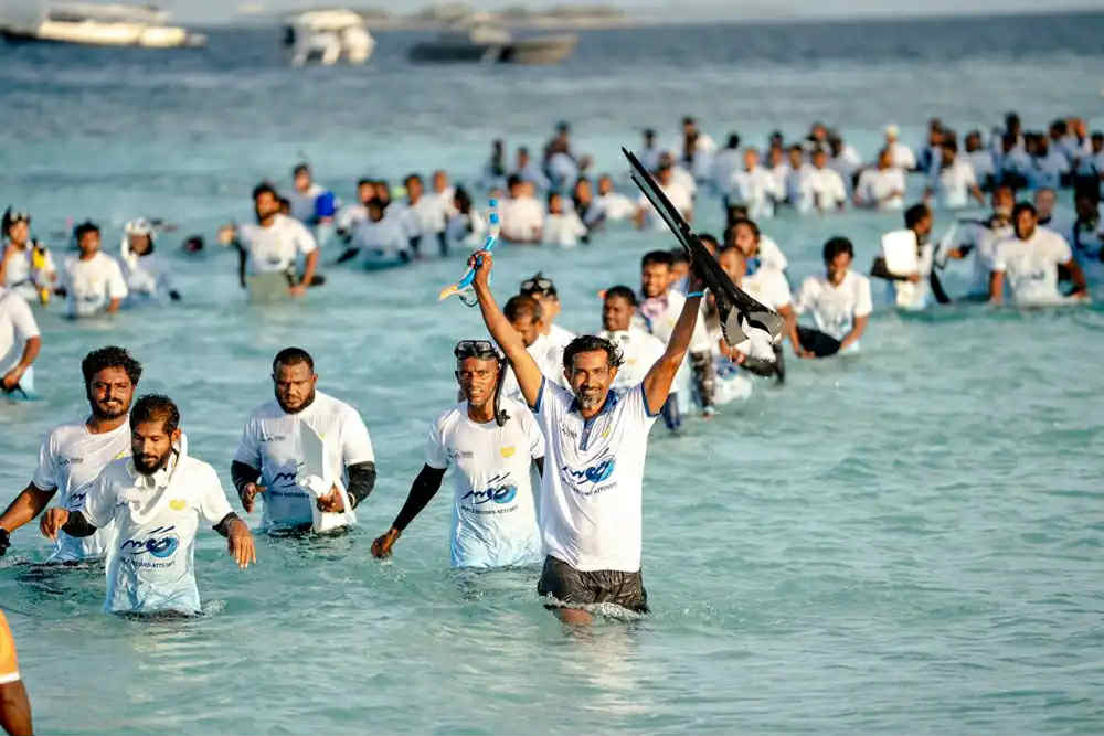 maldives world record snorkelling